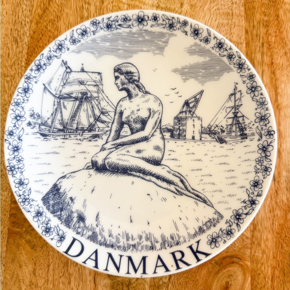 Vintage Denmark “Danmark” 7.5” Blue & White The Little Mermaid Decorative Plate